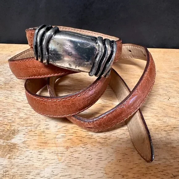 Ann  Taylor Genuine Leather Belt Thin Tan Silver Buckle Size Medium Brown - Picture 2 of 7
